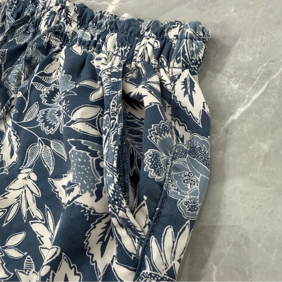 Women’s American Eagle Vacay Floral Patterned Drawstring Shorts Small - Picture 5 of 16